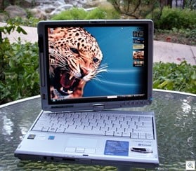 Fujitsu Lifebook T4220 outside