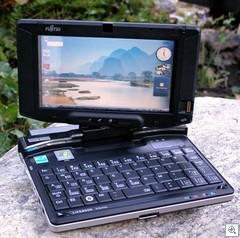 Fujitsu U810 - Outside-2
