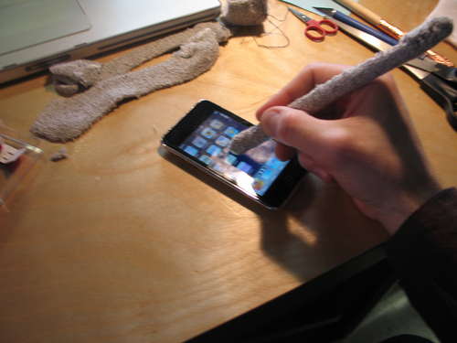 A DIY Soft Stylus for your iPad