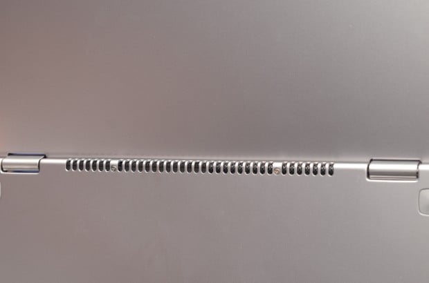 Lenovo-Yoga-IdeaPad- 002