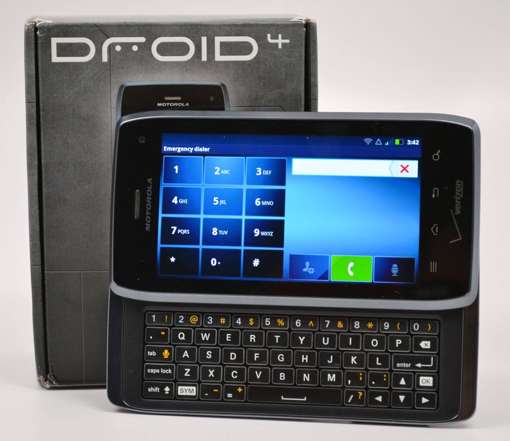 Droid 4 Review Incredible Keyboard and Awesome Speeds