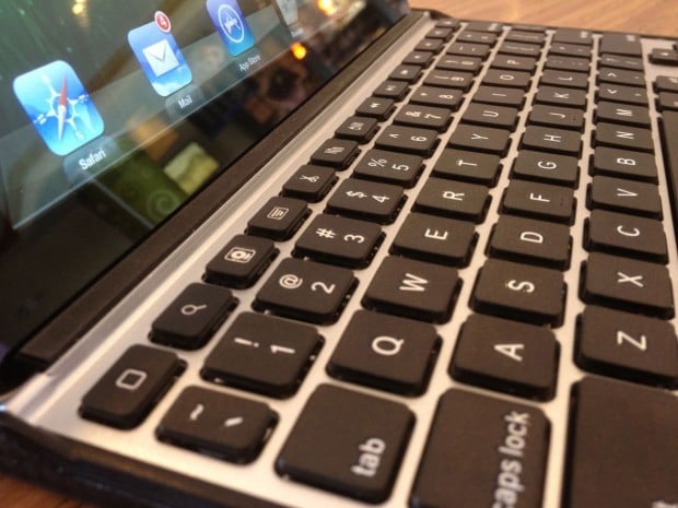 ZAGGfolio keyboard keys close up