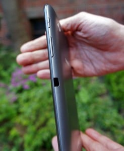 Samsung Galaxy Tab 2 7.0 right side