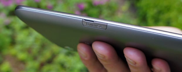 Samsung Galaxy Tab 2 7.0 microSD card slot