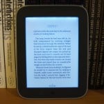 Nook Simple Touch with Glowlight - Light on with Text