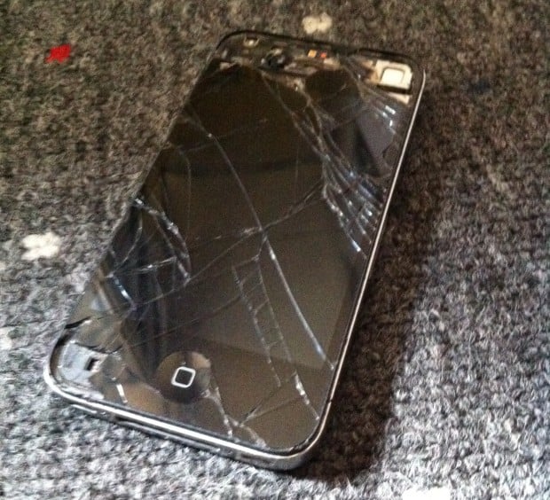 broken iphone 4 cracked