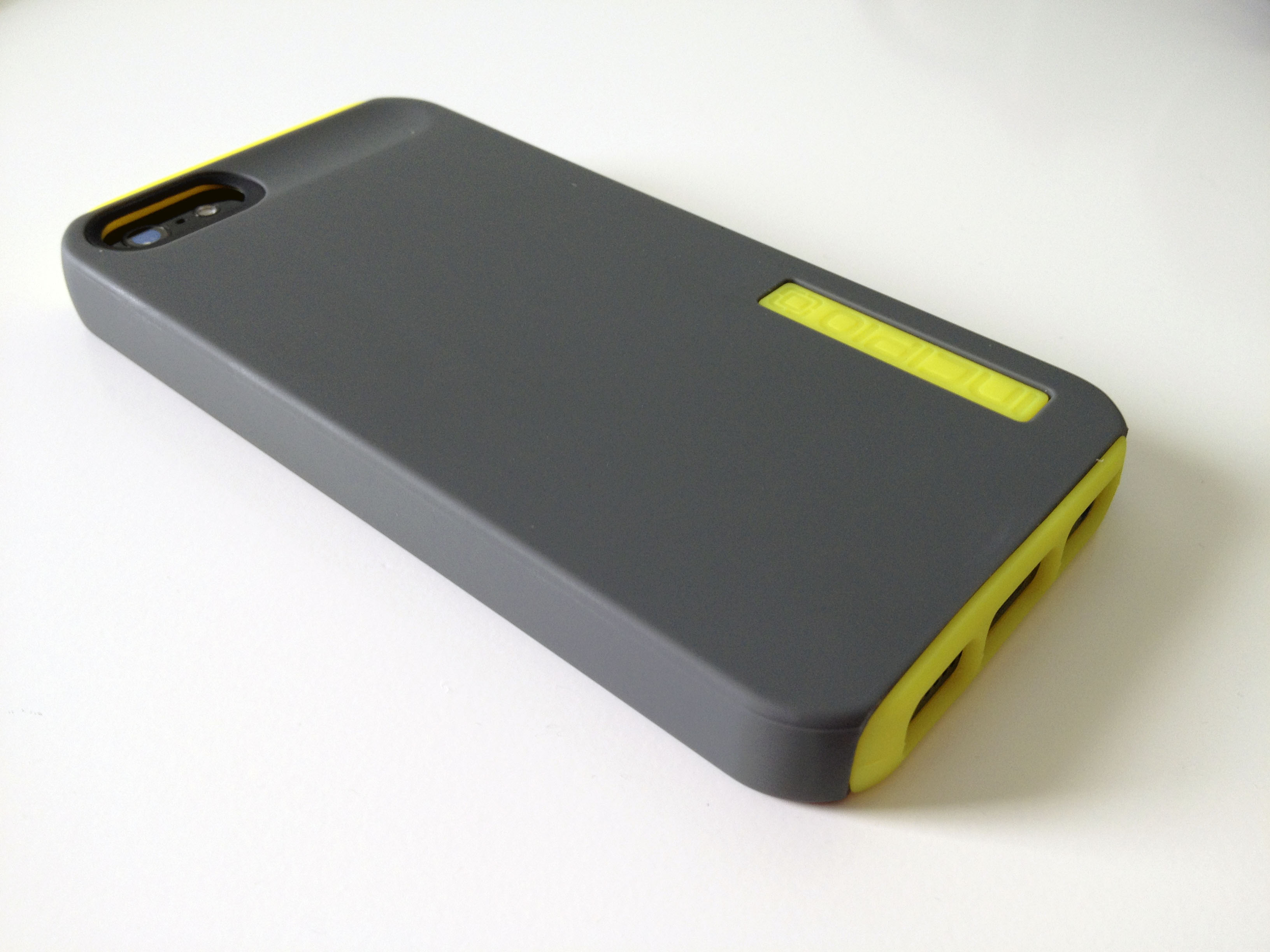 Incipio DualPro iPhone 5 case - 5