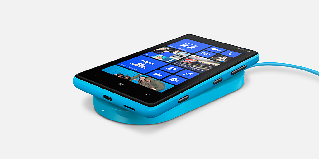 Lumia-820-Wireless-Charging