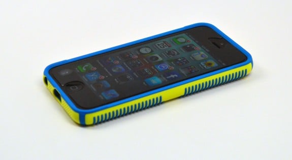 Speck CandyShell Grip iPhone 5 Case Review - 1
