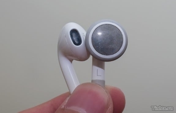 iPhone 5 headphones vs Old Headphones