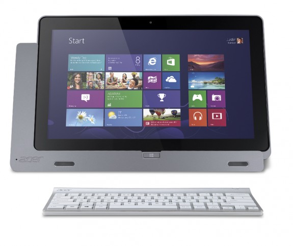 Acer Iconia W700 with keyboard