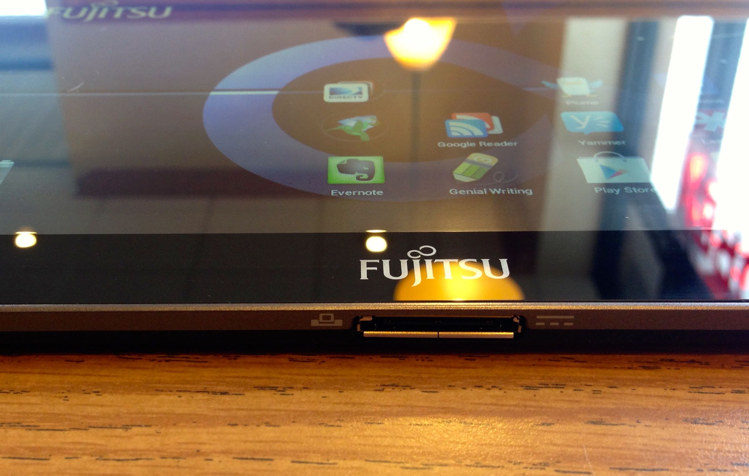 Fujitsu STYLISTIC M532