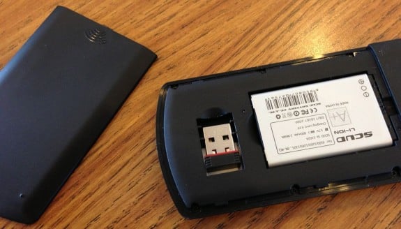 FAVI keyboard bluetooth and battery