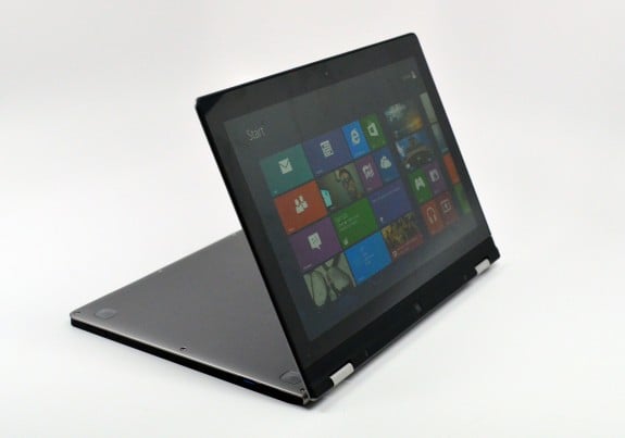 IdeaPad Yoga 13 Review - 06