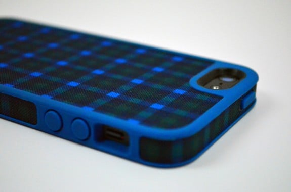 Speck FabShell Burton iPhone 5 Case Review - 5