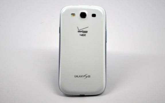 Verizon-Galaxy-S-III-Rear-620x389