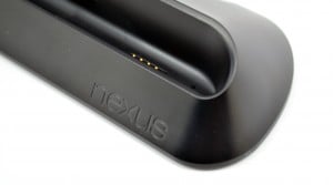 Nexus 7 Dock Review - 08