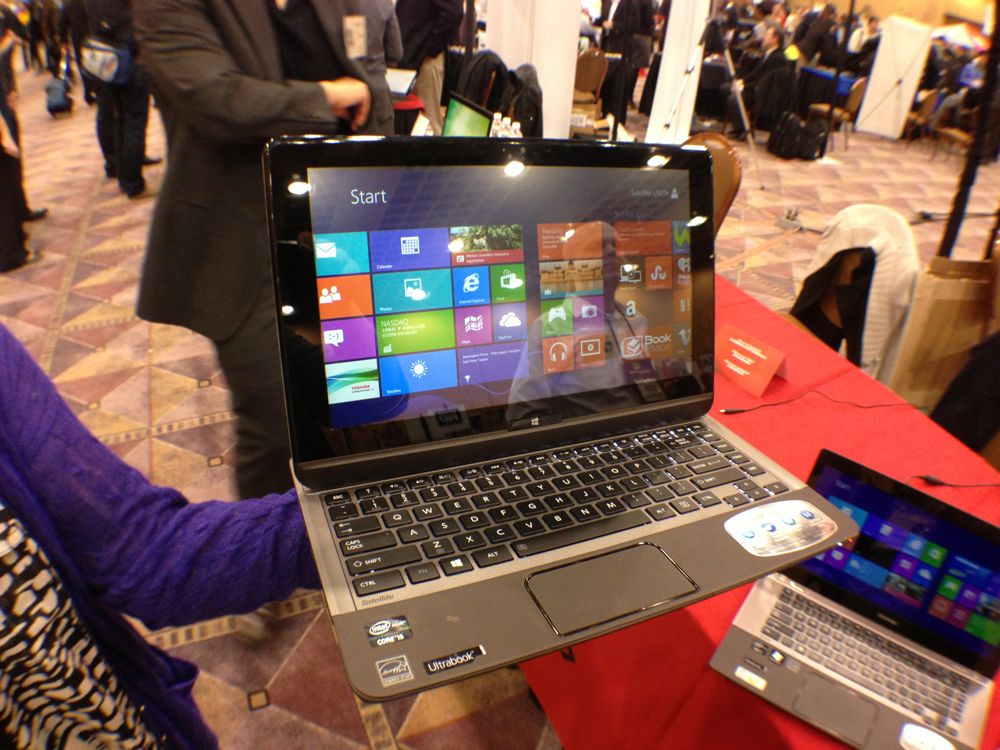 Toshiba U925t Ultrabook Convertible Hands On - 2