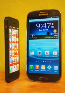 iPhone 5S vs. Galaxy S4