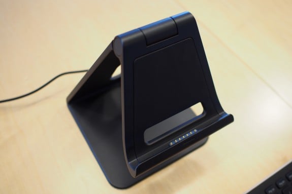 Magnetic connectors on optional stand.
