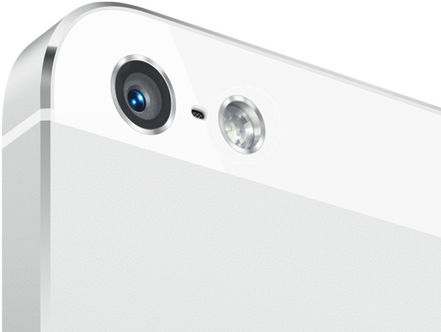 Apple could stack a dual-LED flash with a slightly larger flash next to on the back of the iPhone 5S.