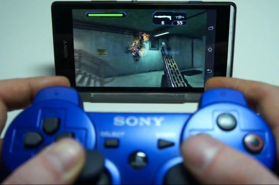 DualShock_3_with_Xperia_phone