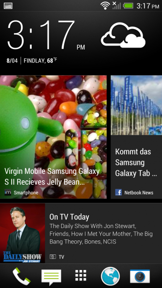 HTC BlinkFeed offers fast access to news and social networks, and is customizable. 