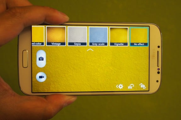 Pre-bundled filters work with some modes, like Auto mode, but not with others. There is an extensive collection of filters for the phone.