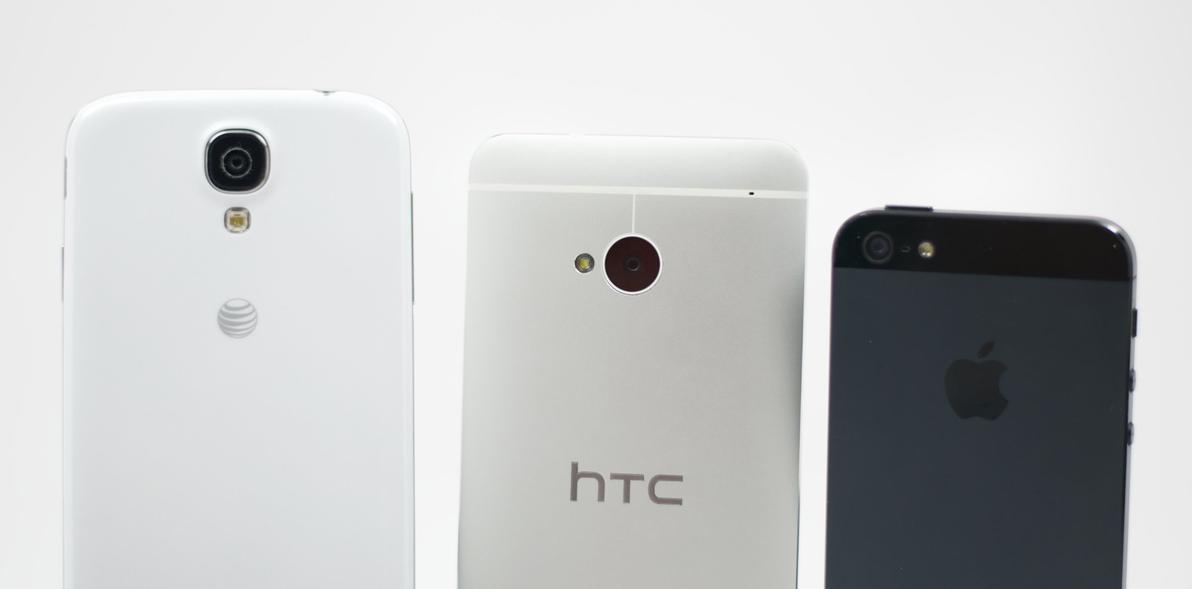 We check out the Samsung Galaxy S4 vs. HTC One vs. iPhone 5 camera comparison.
