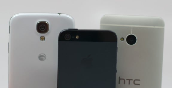 We check out the Samsung Galaxy S4 vs. HTC One vs. iPhone 5 camera comparison.