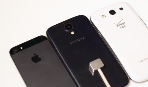 Samsung Galaxy S4 vs. iPhone 5 design.