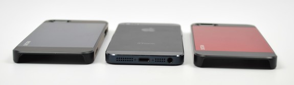 The Spigen Saturn iPhone 5 case adds no noticable thickness.