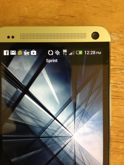 The HTC One is having some trouble pulling in a 4G LTE signal in pre-launch Sprint LTE markets, like in San Francisco, California.