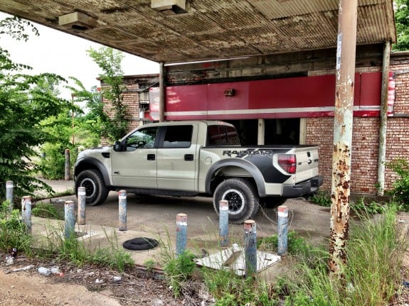 Raptor Garage