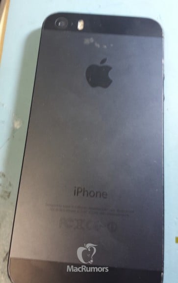 This alleged iPhone 5S photo shows a new dual-LED flash and the same design as the iPhone 5.