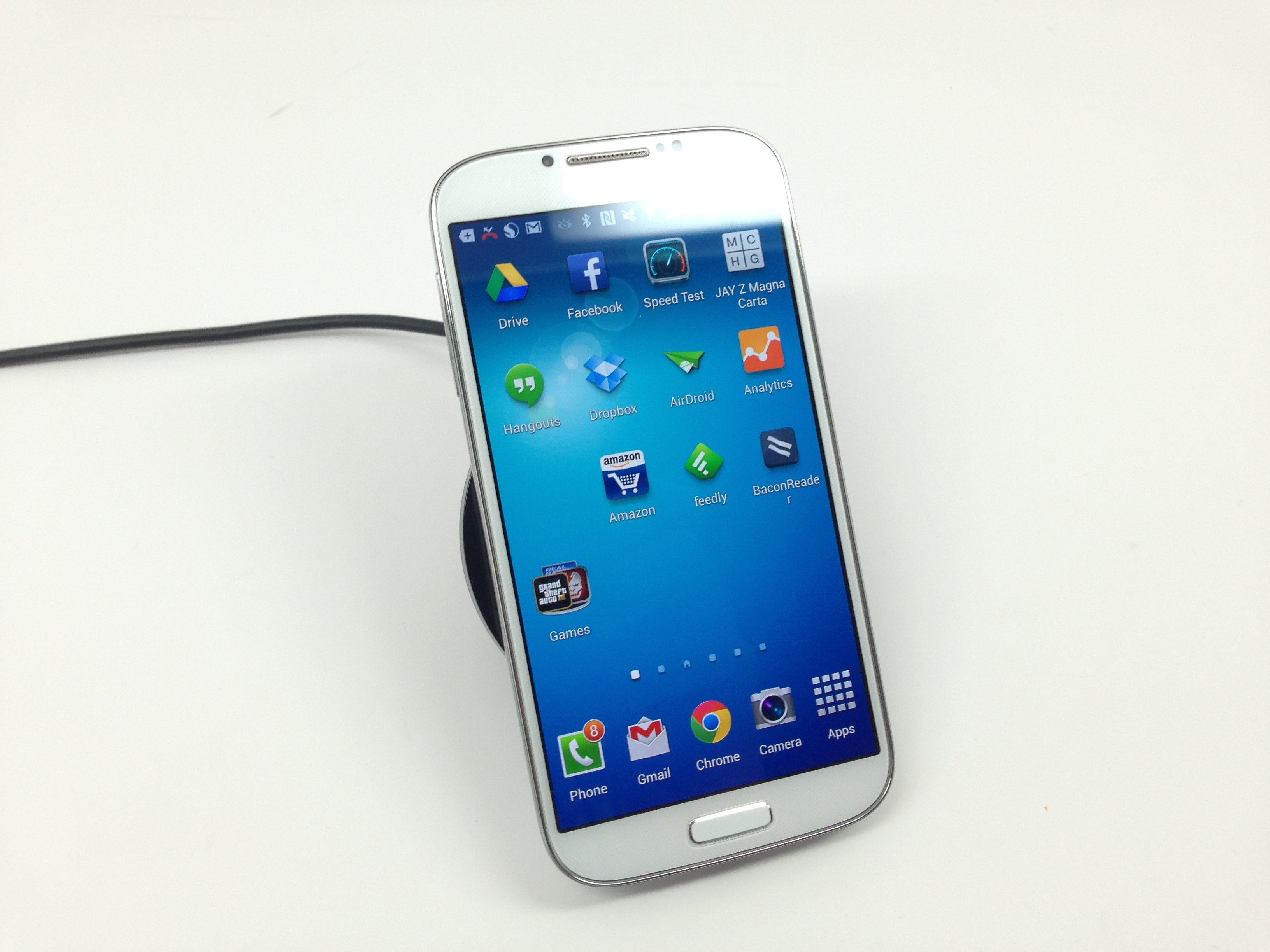 Samsung Galaxy S4 wireless charger review 1