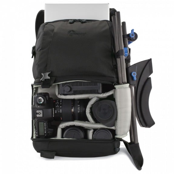 DSLR Video Fastpack 250 AW with laptop