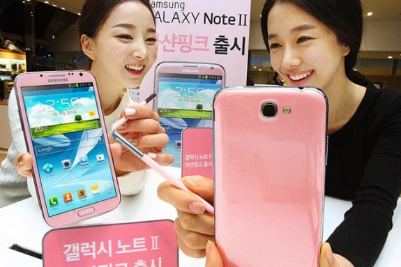 The Galaxy S4 and Galaxy Note 2 both arrived in pink. 
