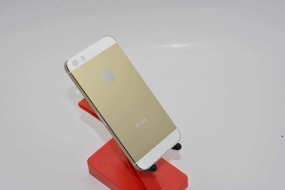 The new color is thought to be one of the iPhone's new features.