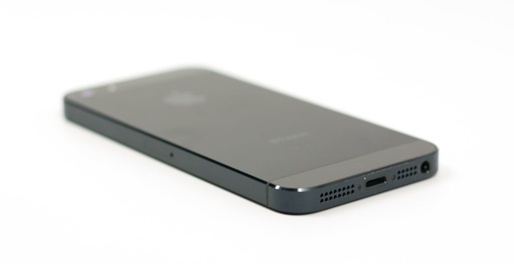 The iPhone 5S should look similar to the iPhone 5.