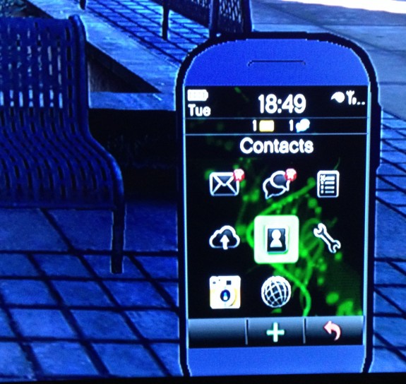 A closer look at GTA 5's Android smartphone. 