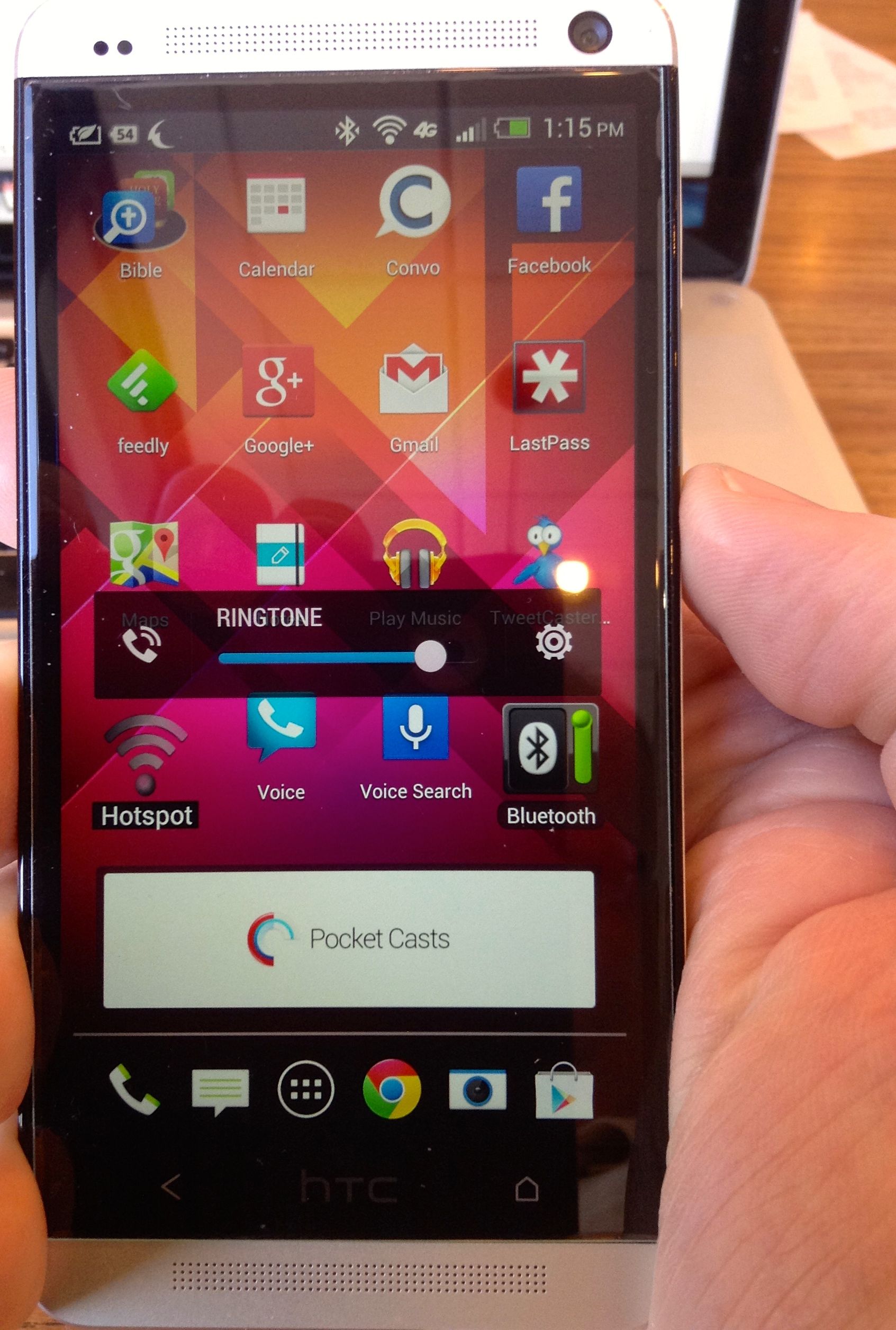 htc one volume down button mutes call volume
