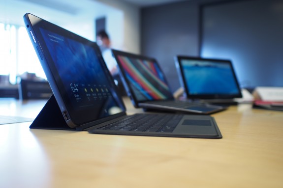 Various different keyboards are available for the Dell Venue 11 Pro family. 