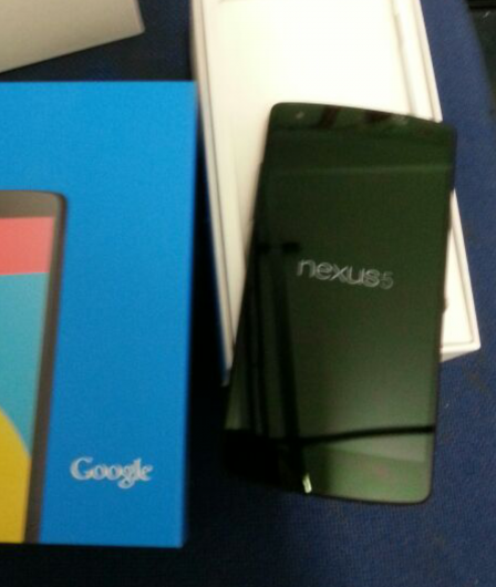 The Nexus 5 unboxing photo below comes from the UK, where an employee of an un-named company posted then removed this photo.