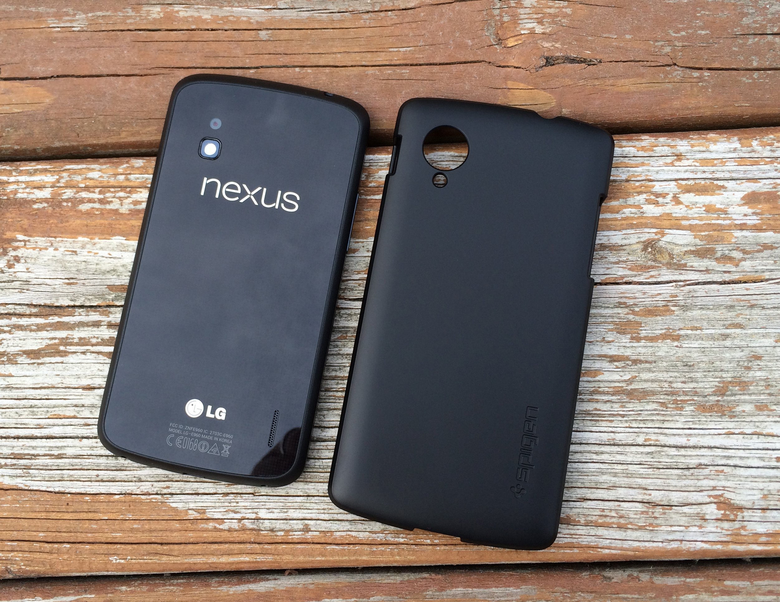 Nexus 4 vs Nexus 5 design.