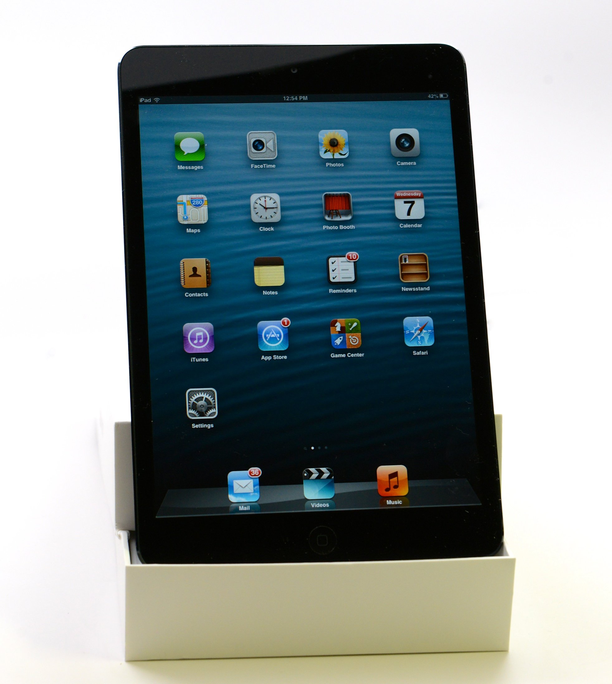 The iPad mini 2 could see shortages and a possible delay thanks to a new Retina Display.