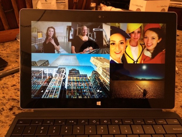 Set up an animated slide show on your Surface 2 lock screen