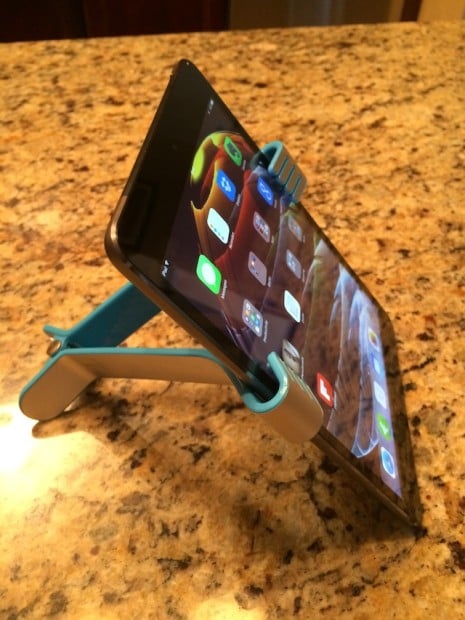 Felix TwoHands and the iPad mini with Retina Display