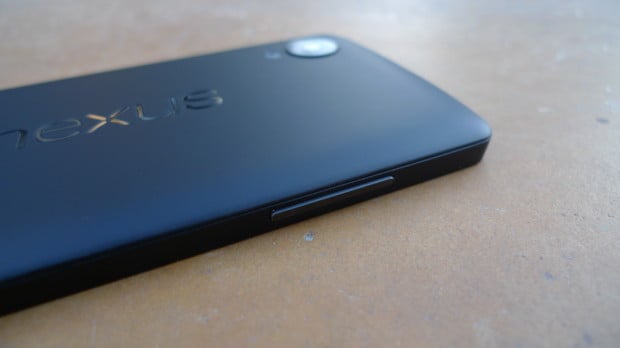 The Nexus 5 is sleek and only 137mm thick