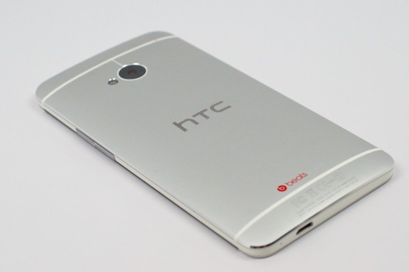 HTC-One-Review-004-575x383